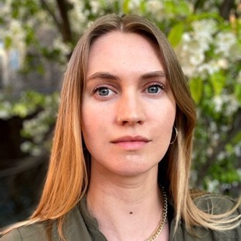 Hannah Lant headshot